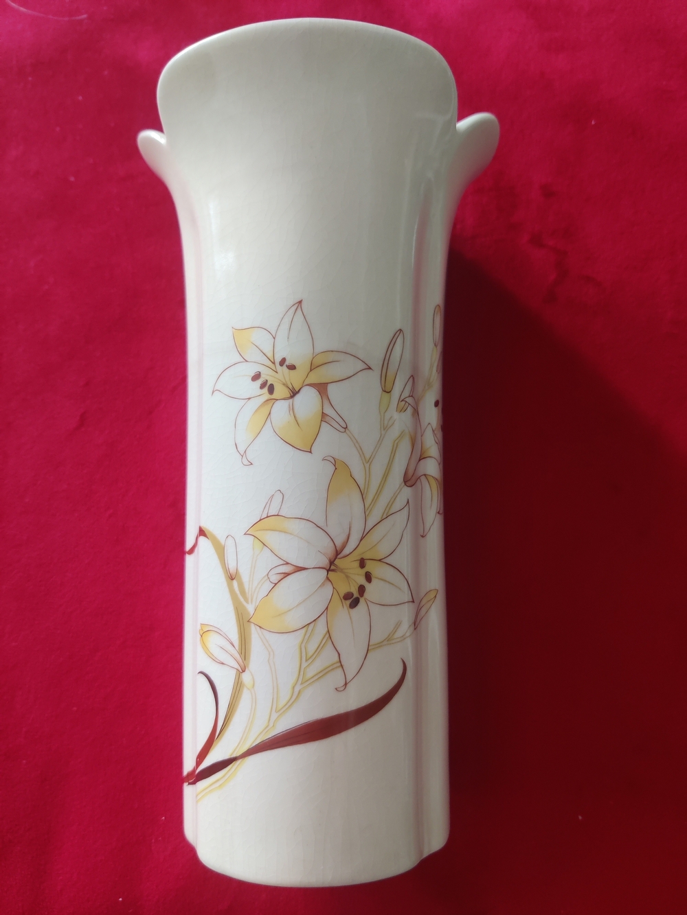 Otagiri Japanese Ceramic Vase features a delicate Tiger Lily Design.